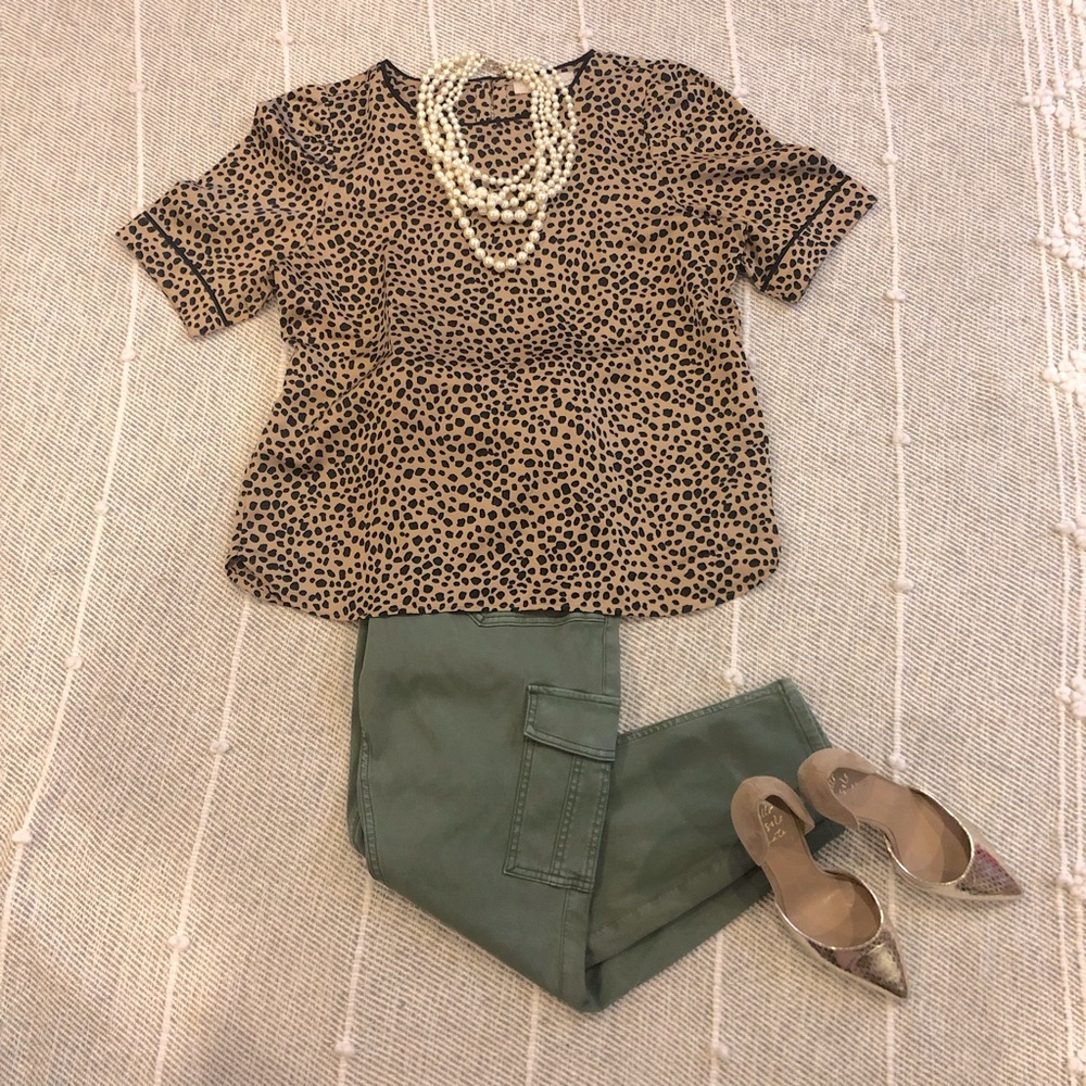 🦚HP🦚 LOFT Leopard Print Blouse